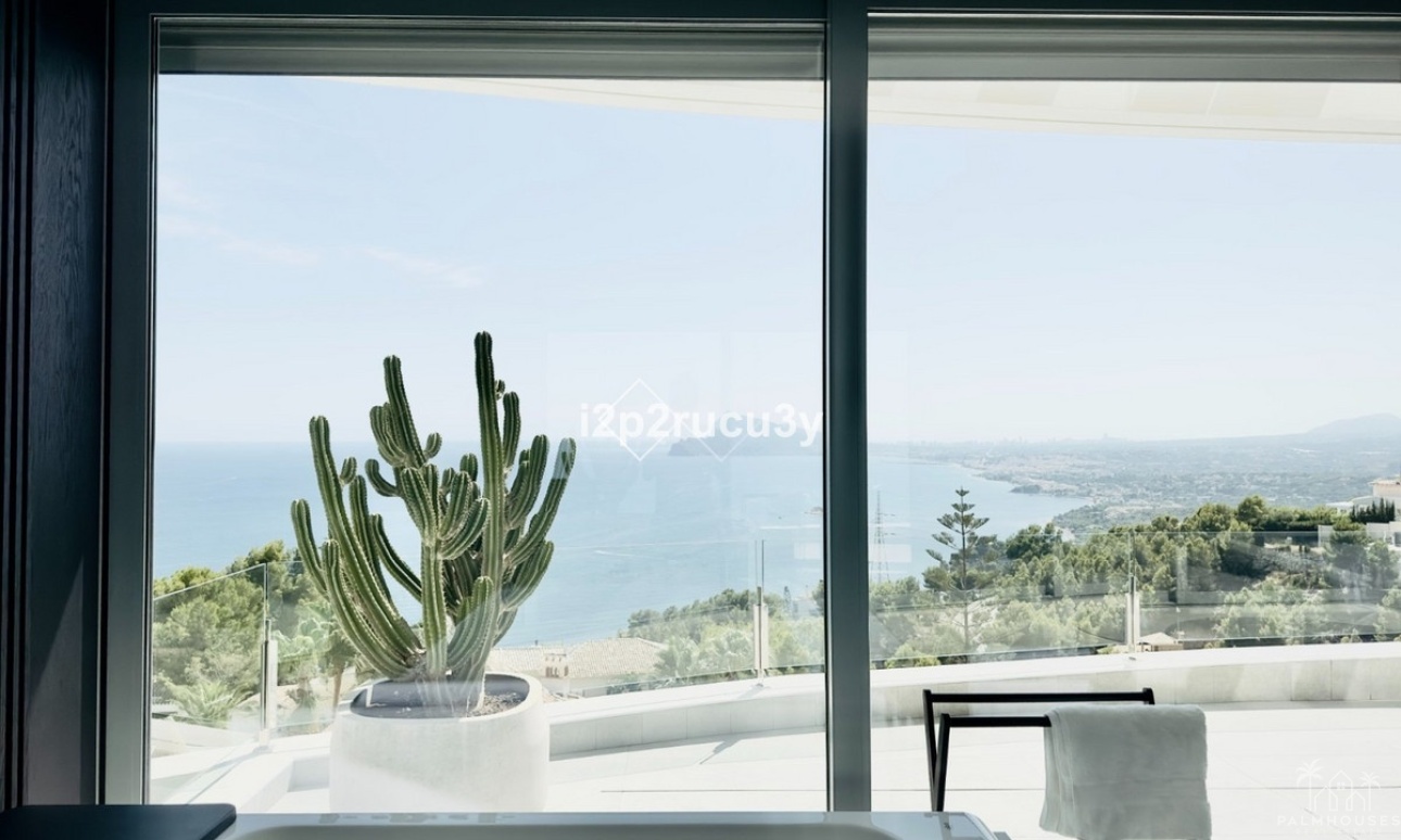 Resale - Villa - Altea