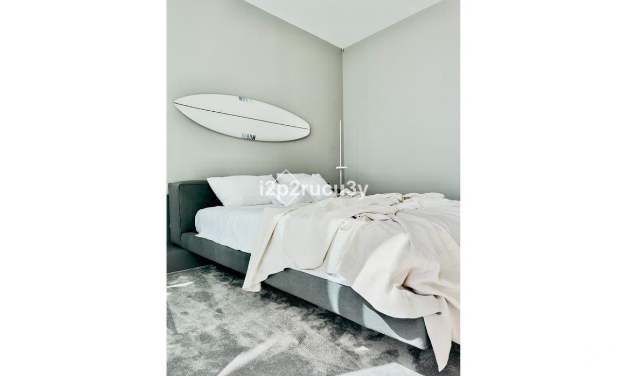 Resale - Villa - Altea