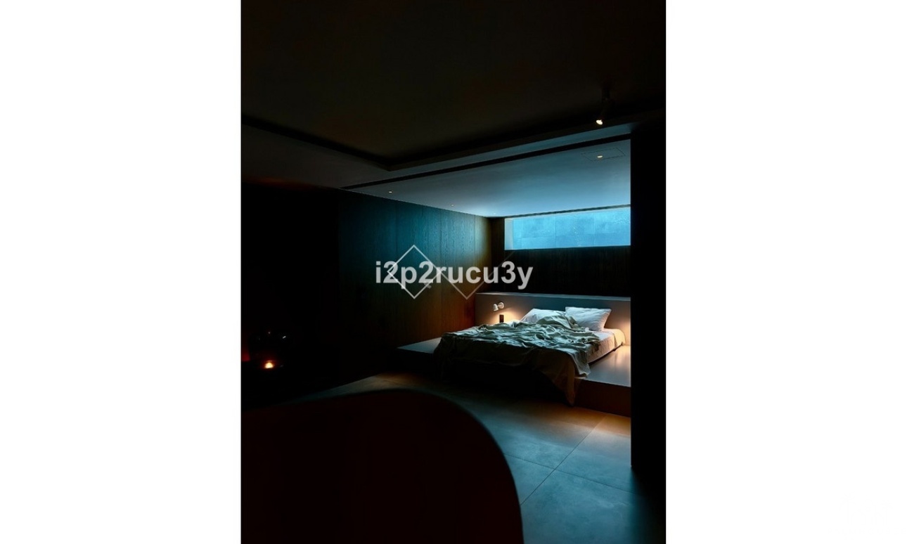 Resale - Villa - Altea