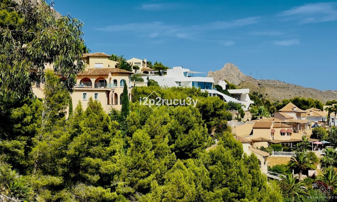 Resale - Villa - Altea