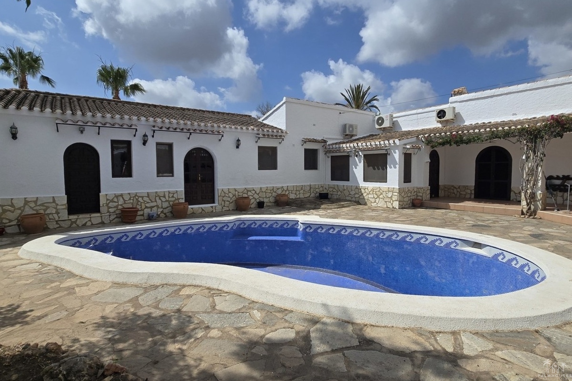 Resale - Villa - Bedar