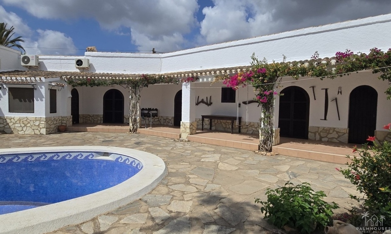 Resale - Villa - Bedar