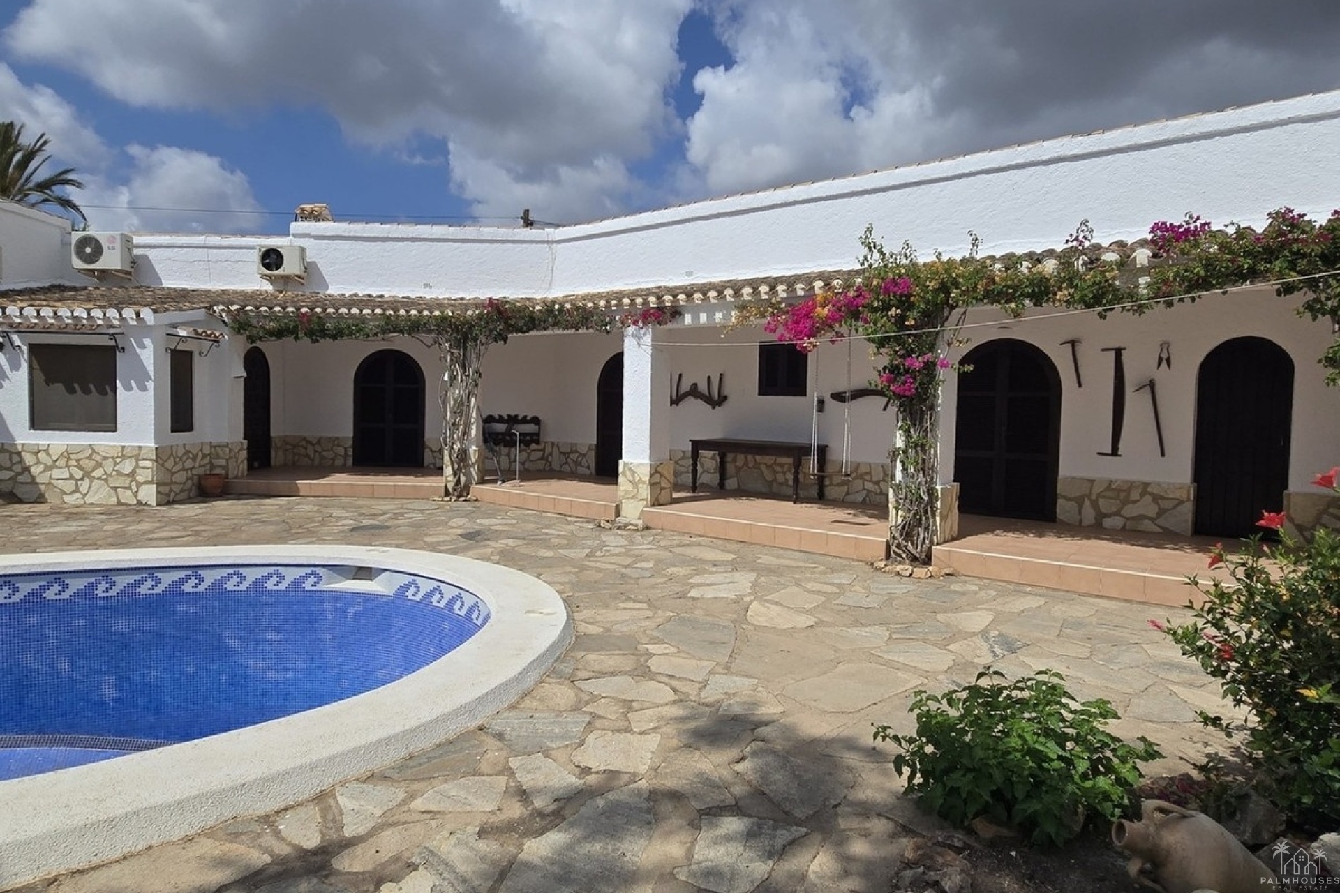 Resale - Villa - Bedar
