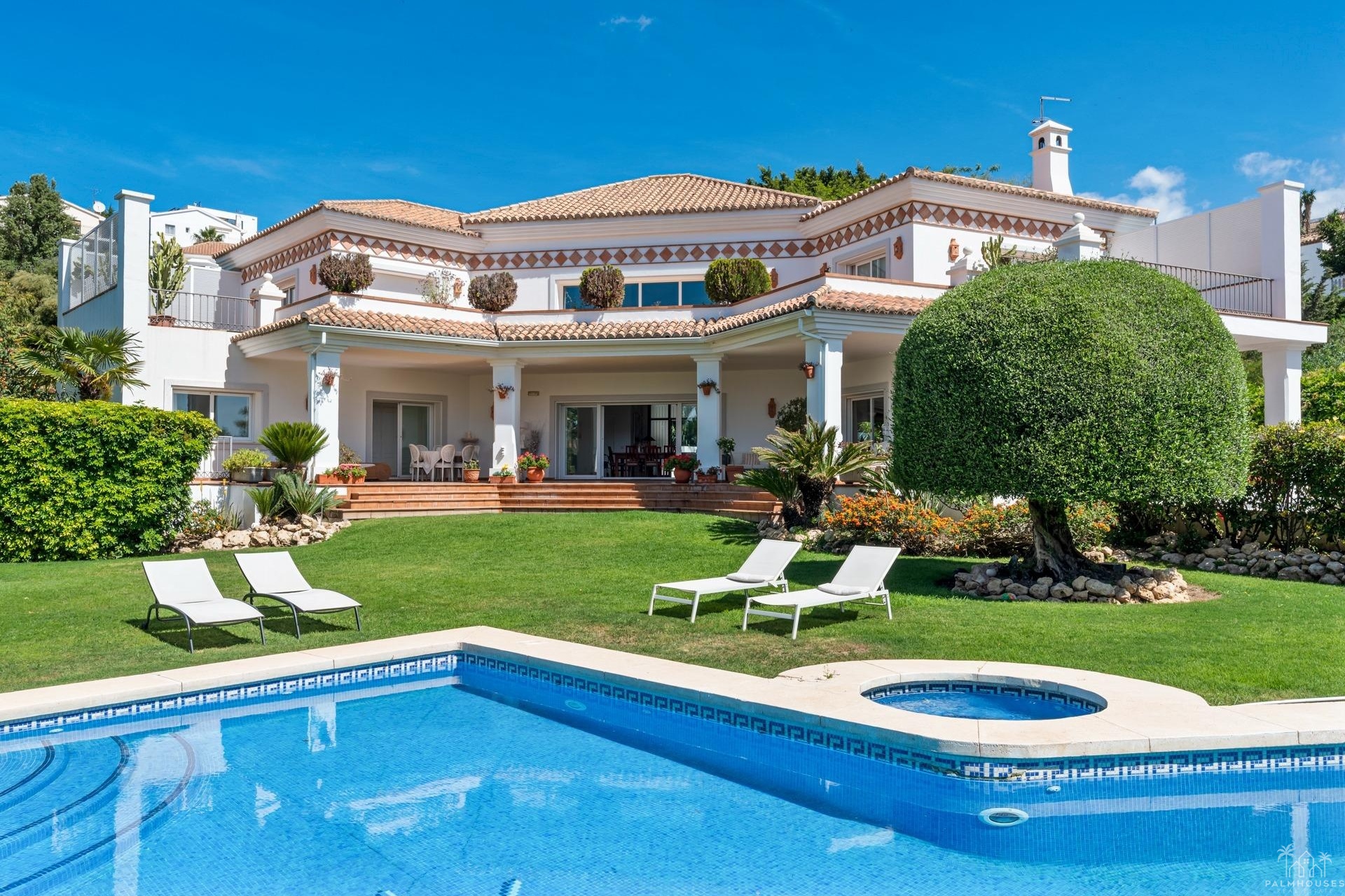 Resale - Villa - Benahavís - Cortés