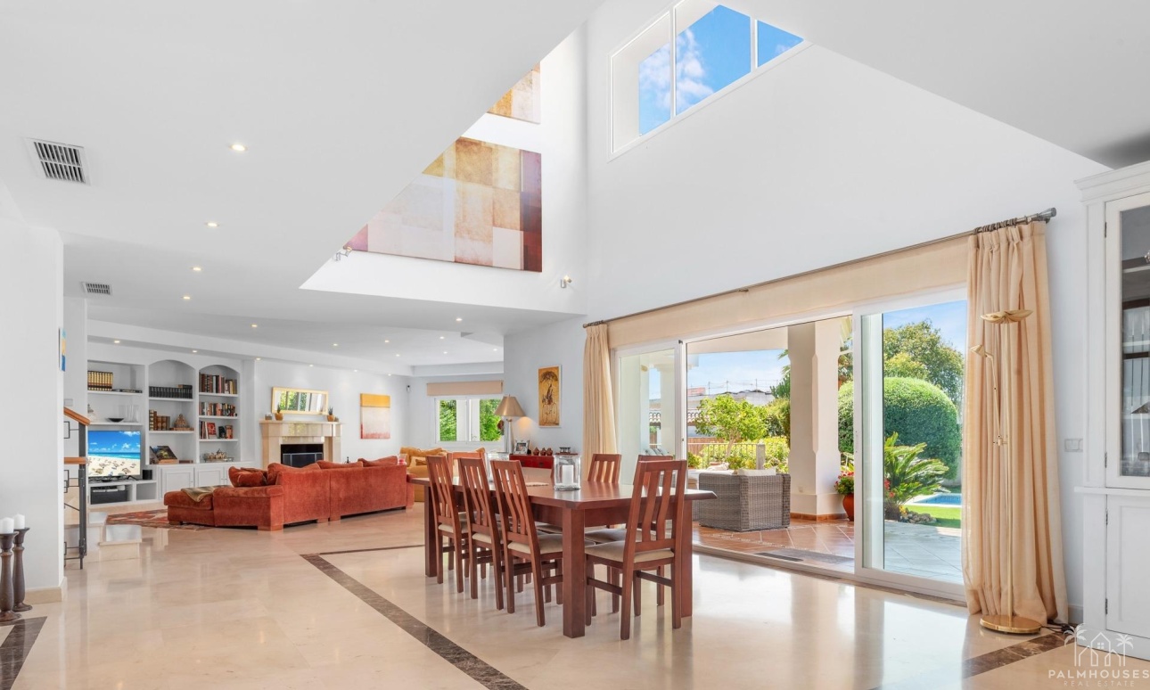 Resale - Villa - Benahavís - Cortés