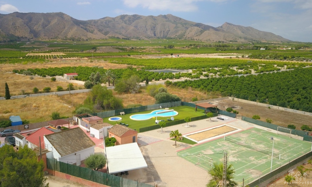 Resale - Villa - Benferri
