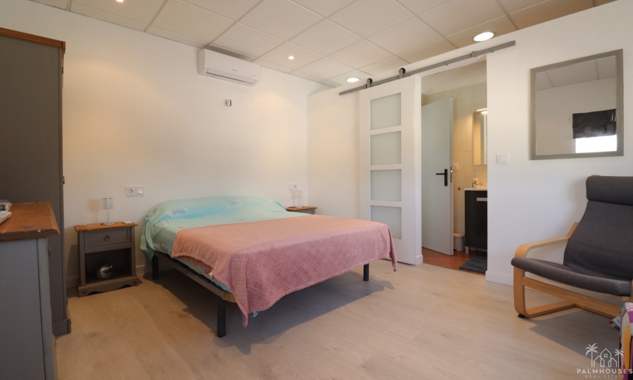 Resale - Villa - Benferri