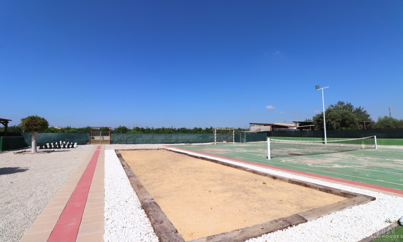 Resale - Villa - Benferri