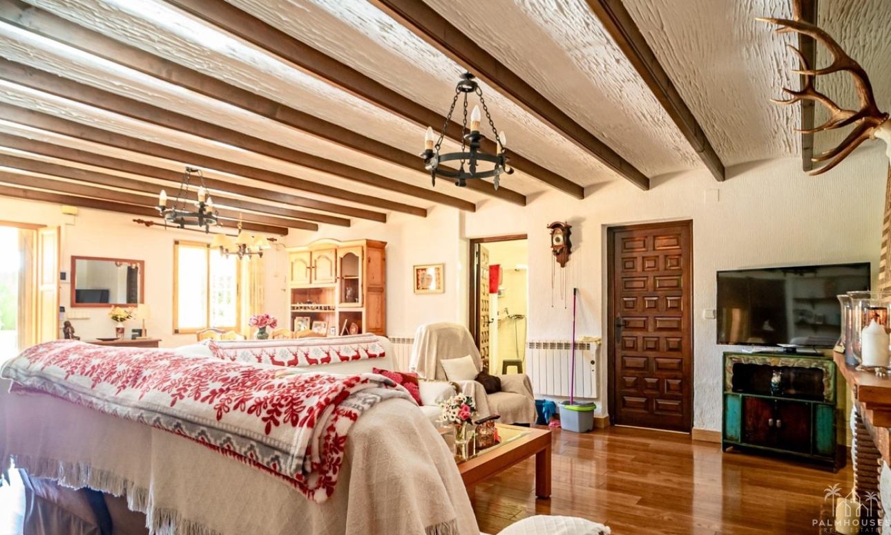 Resale - Villa - Benidorm - Benidorm Centro