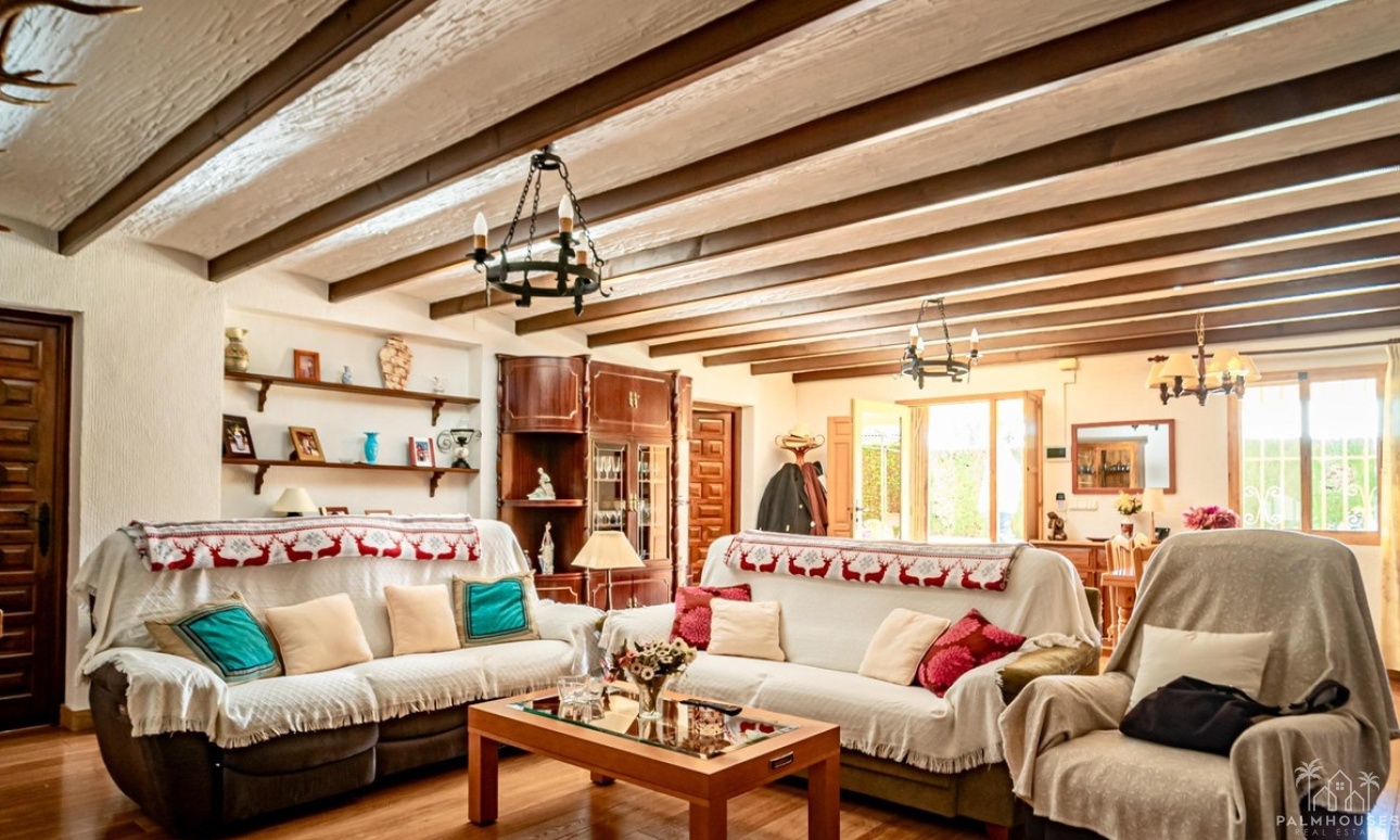 Resale - Villa - Benidorm - Benidorm Centro