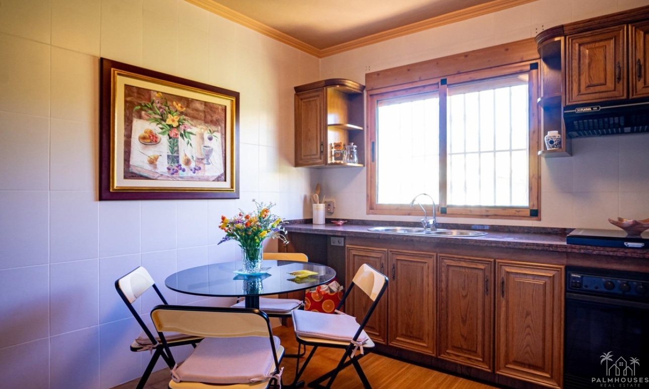 Resale - Villa - Benidorm - Benidorm Centro