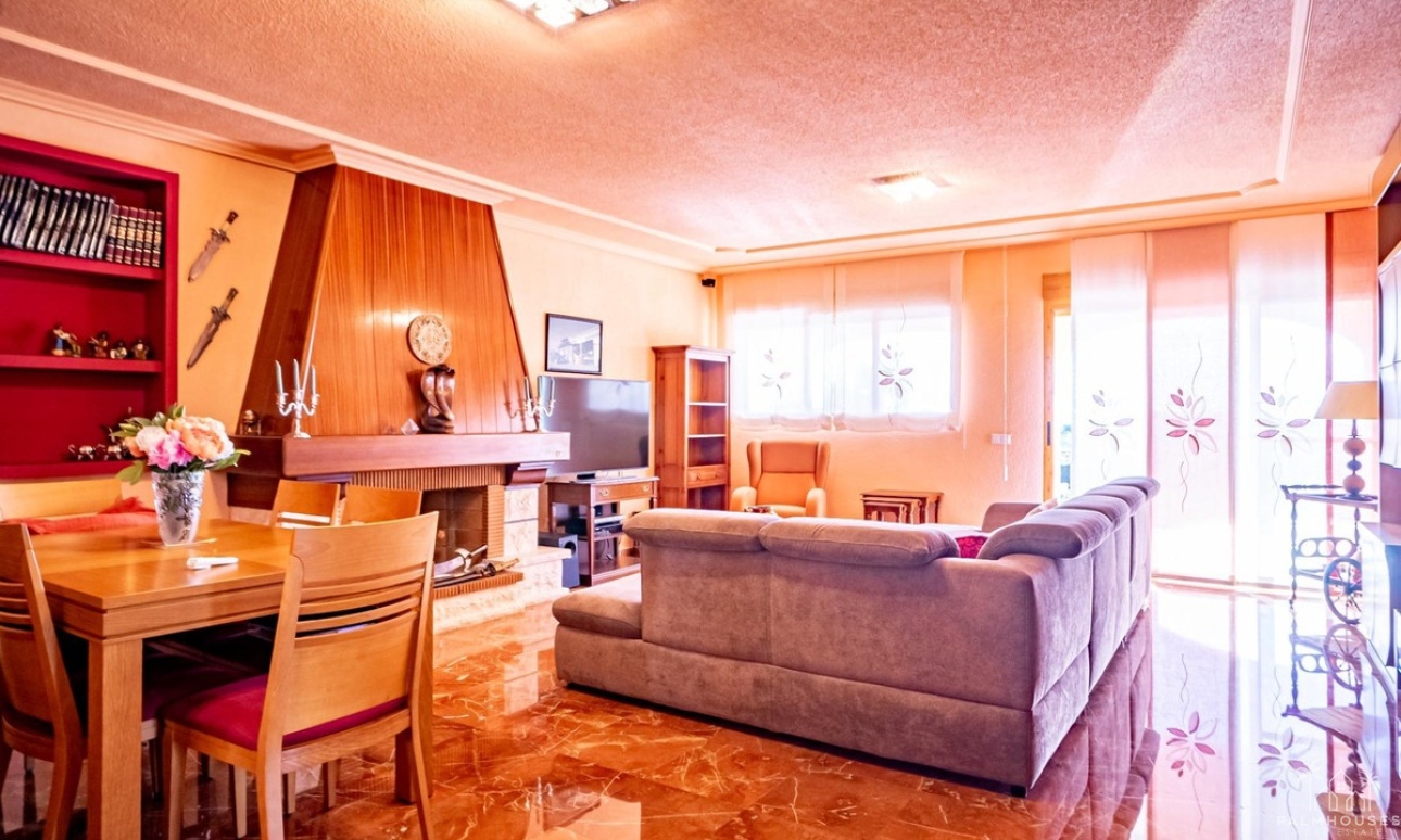 Resale - Villa - Benidorm - Benidorm Centro