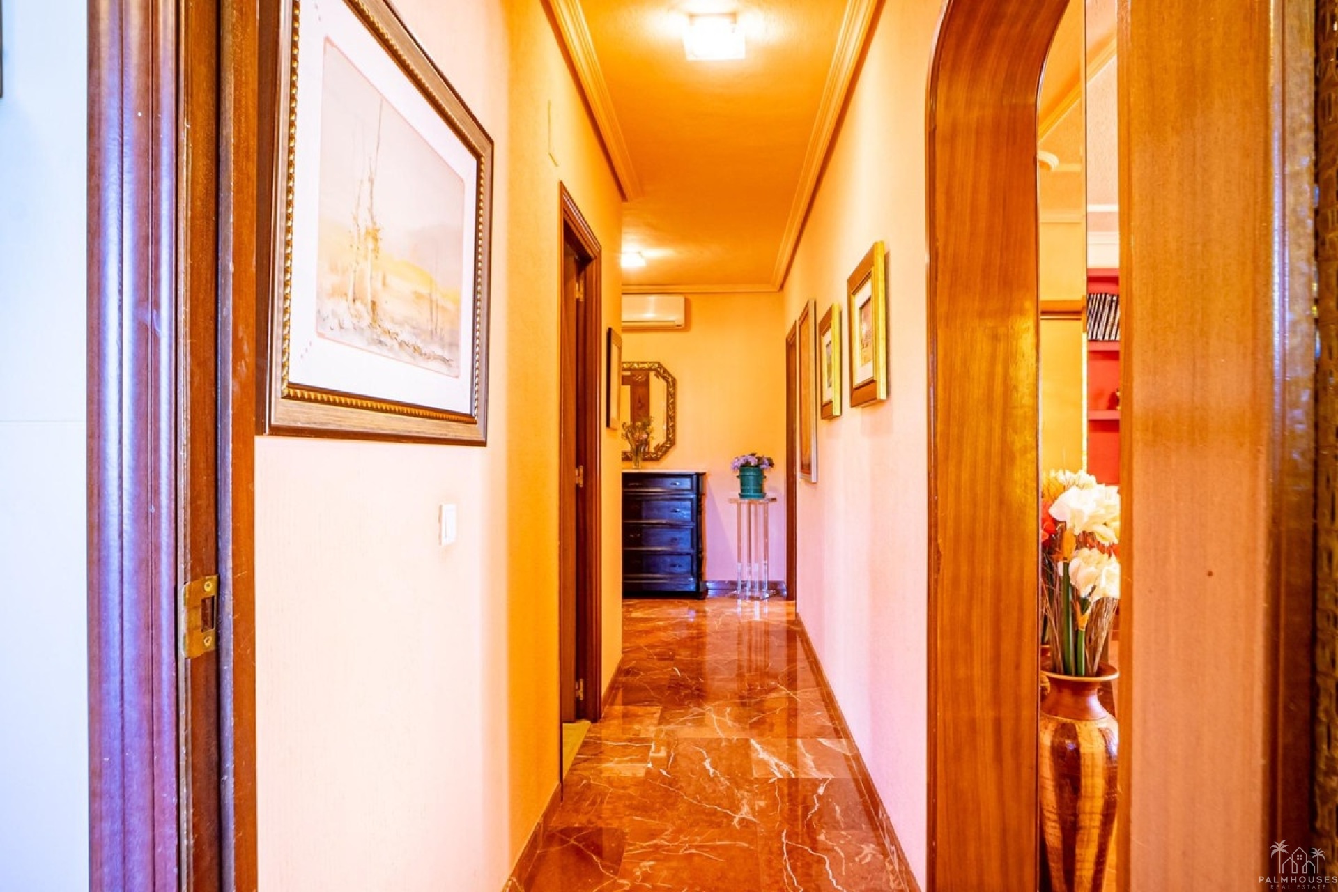 Resale - Villa - Benidorm - Benidorm Centro