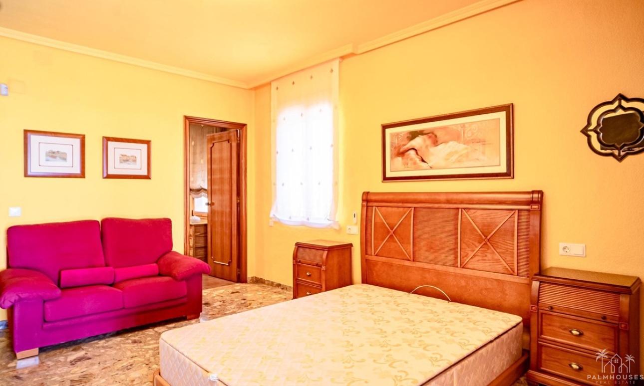 Resale - Villa - Benidorm - Benidorm Centro