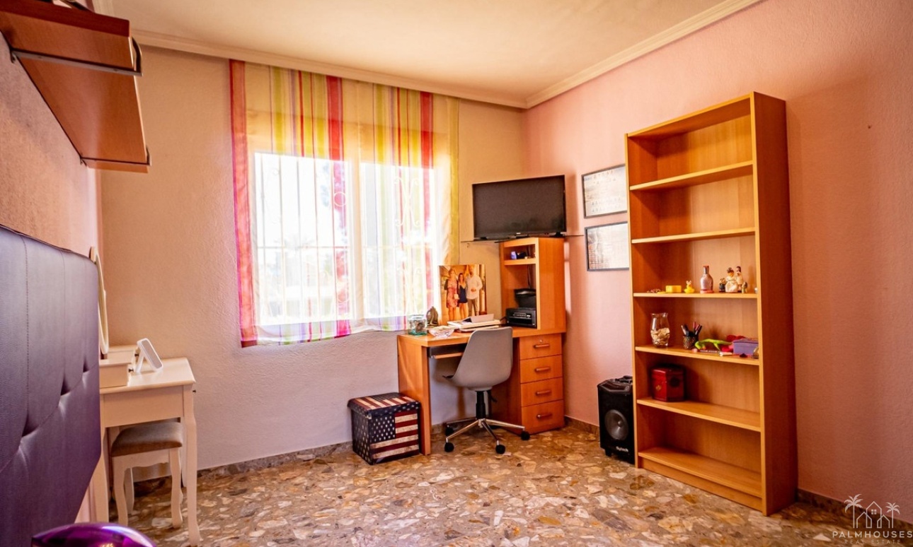 Resale - Villa - Benidorm - Benidorm Centro