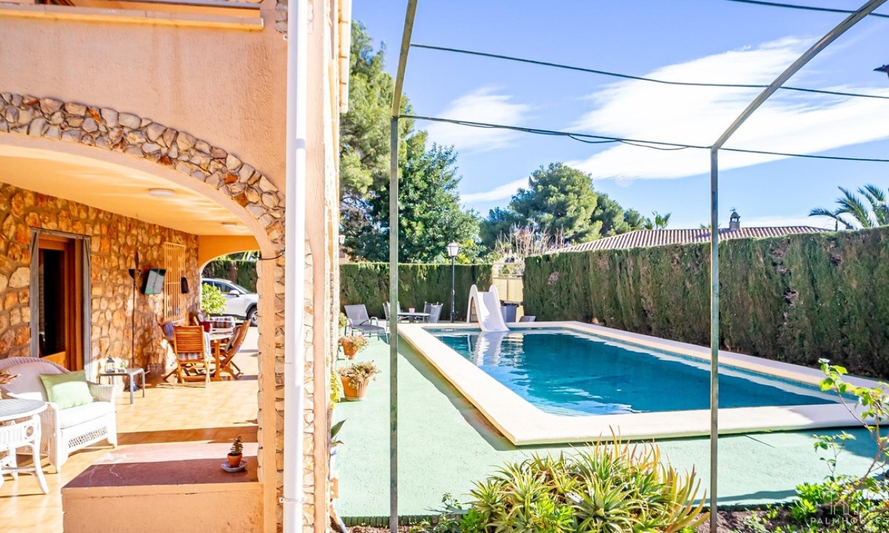 Resale - Villa - Benidorm - Benidorm Centro
