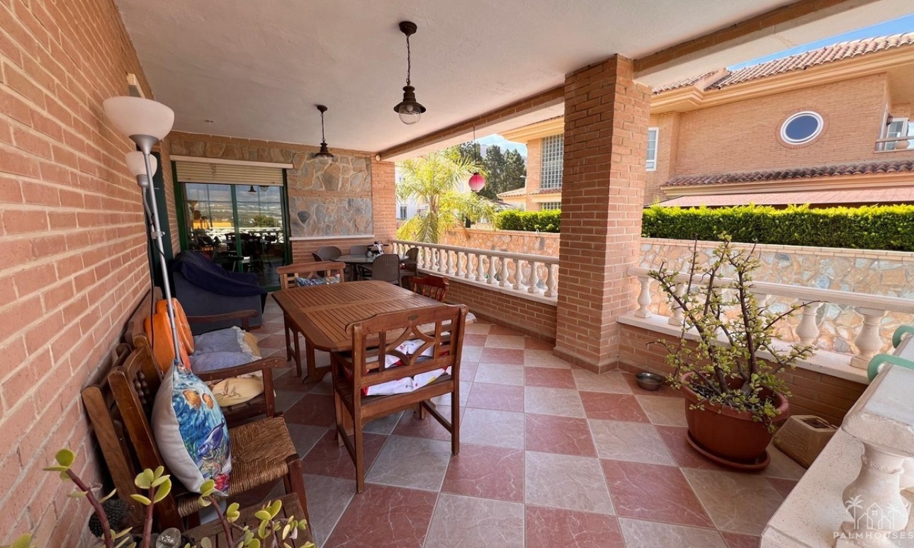 Resale - Villa - Benidorm - Benidorm Centro