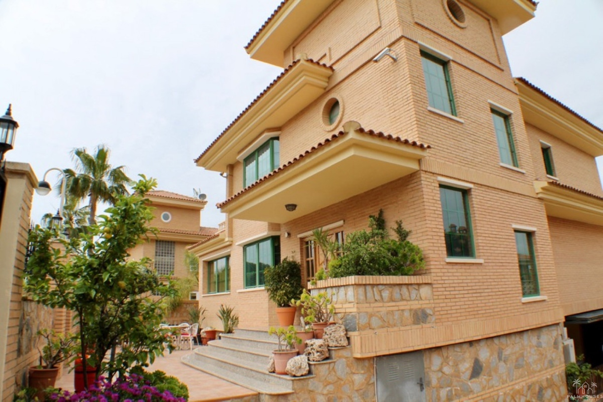 Resale - Villa - Benidorm - Benidorm Centro