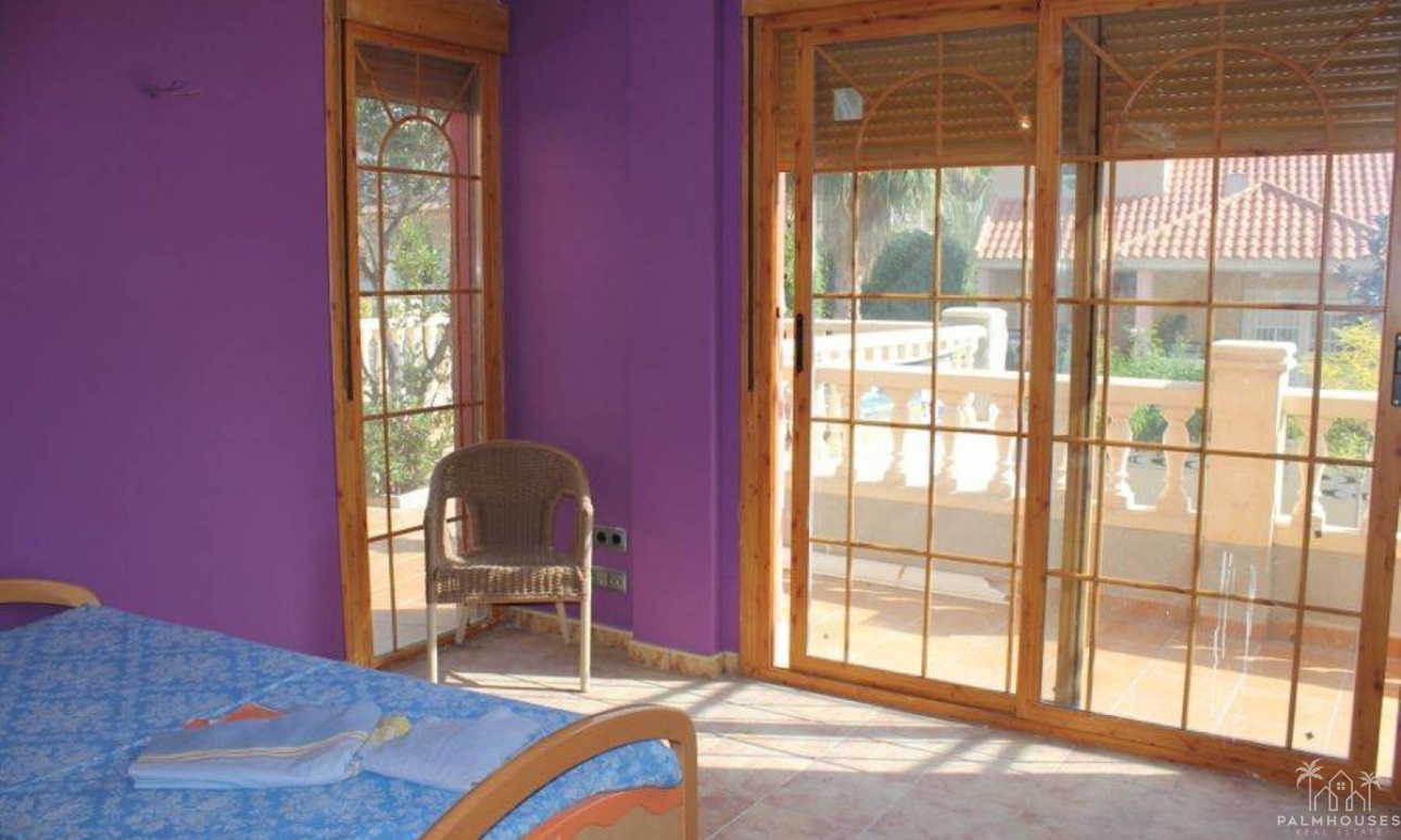 Resale - Villa - Benidorm - Benidorm Centro