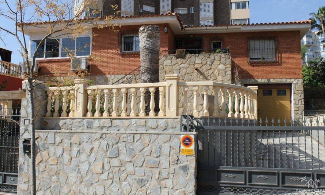 Resale - Villa - Benidorm - Benidorm Centro