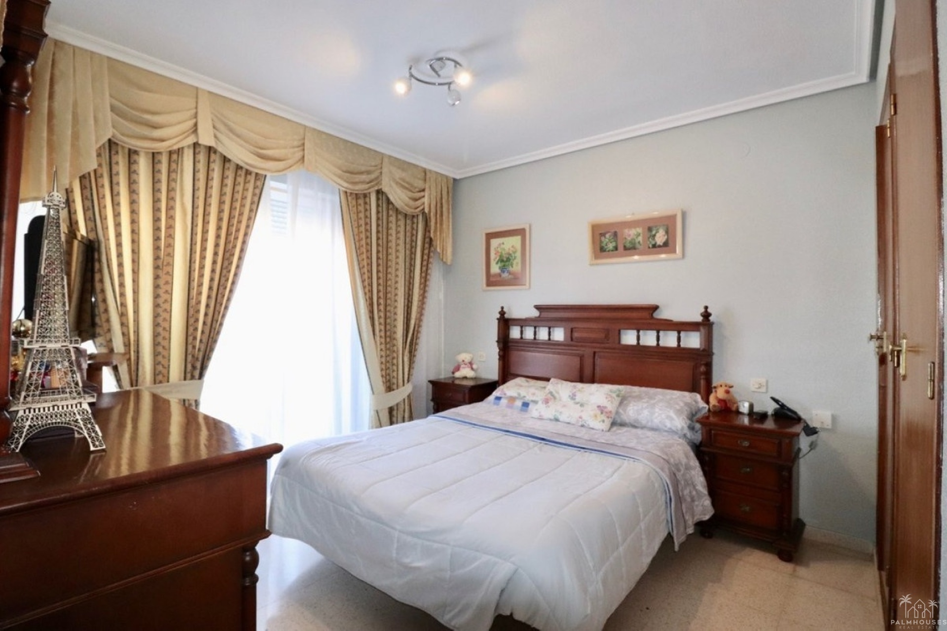 Resale - Villa - Benidorm - Benidorm Centro