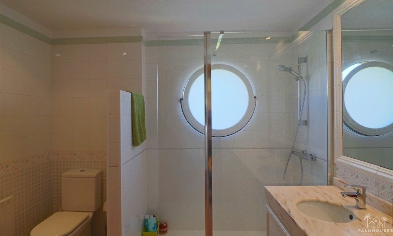 Resale - Villa - Benidorm - Benidorm Centro