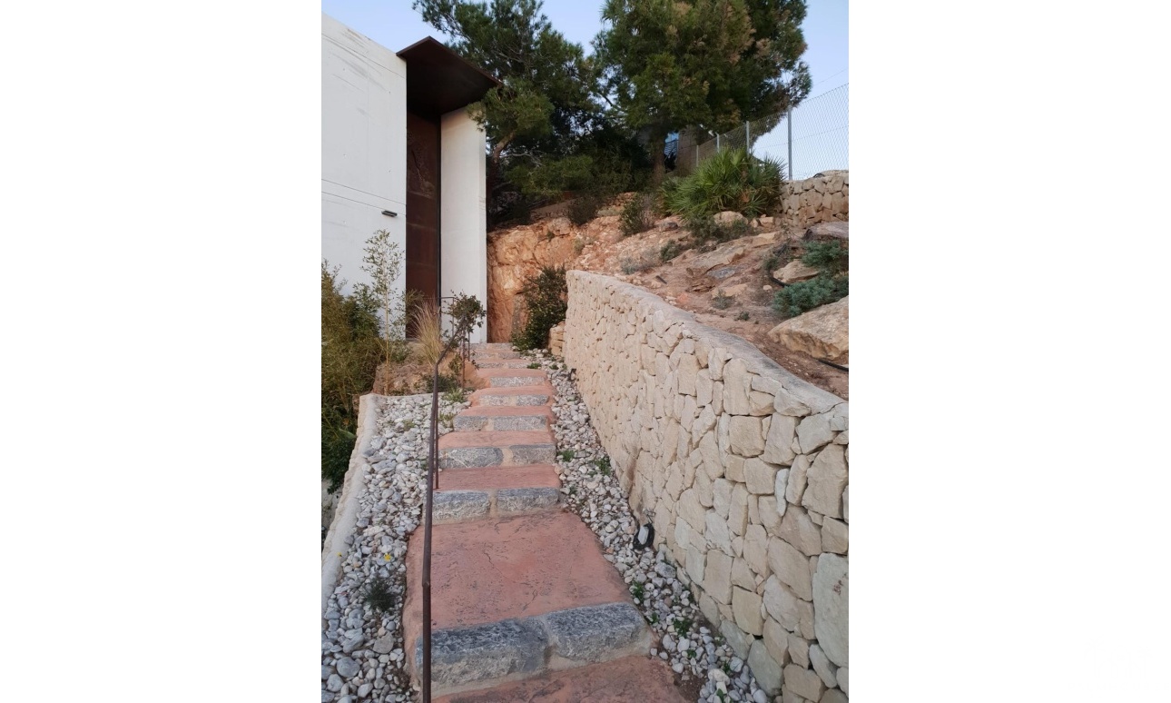 Resale - Villa - Benidorm - Benidorm Centro