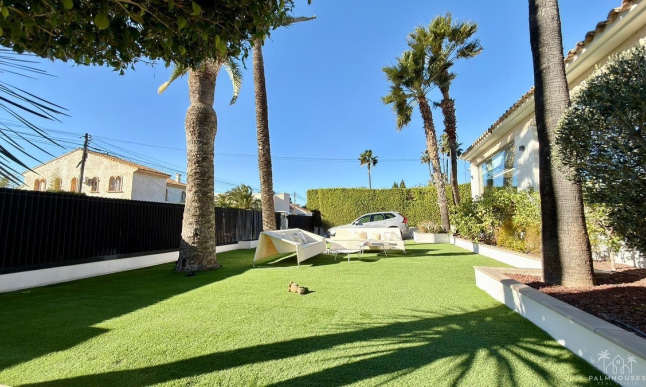 Resale - Villa - Benidorm - Benidorm Centro