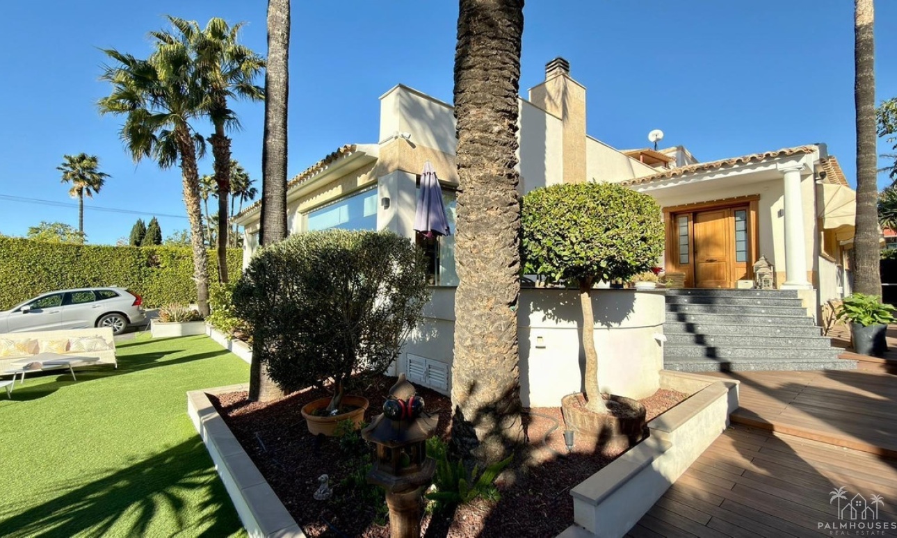 Resale - Villa - Benidorm - Benidorm Centro