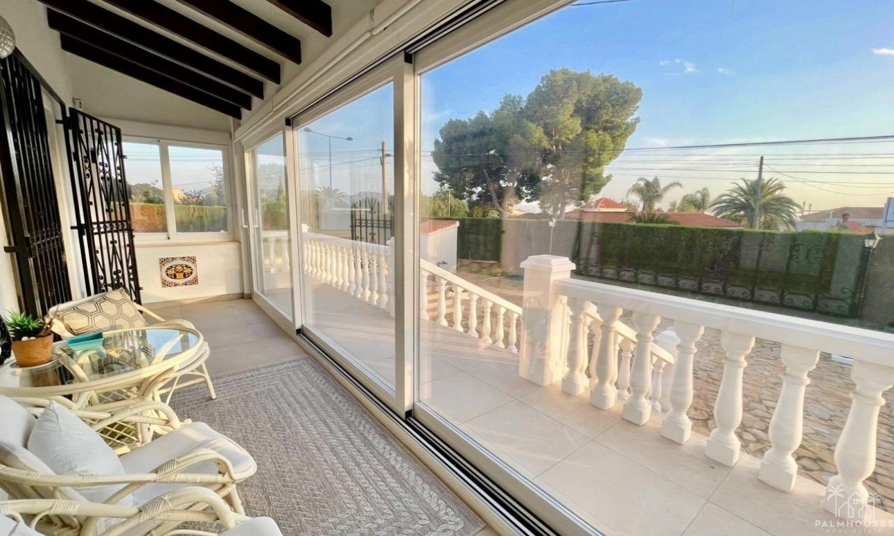 Resale - Villa - Benidorm - Urbanizaciones