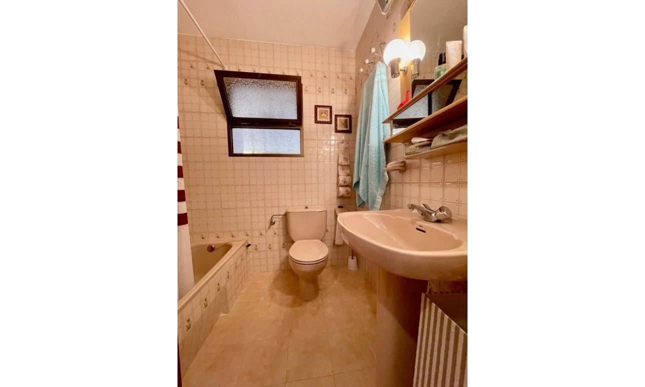 Resale - Villa - Benidorm - Urbanizaciones