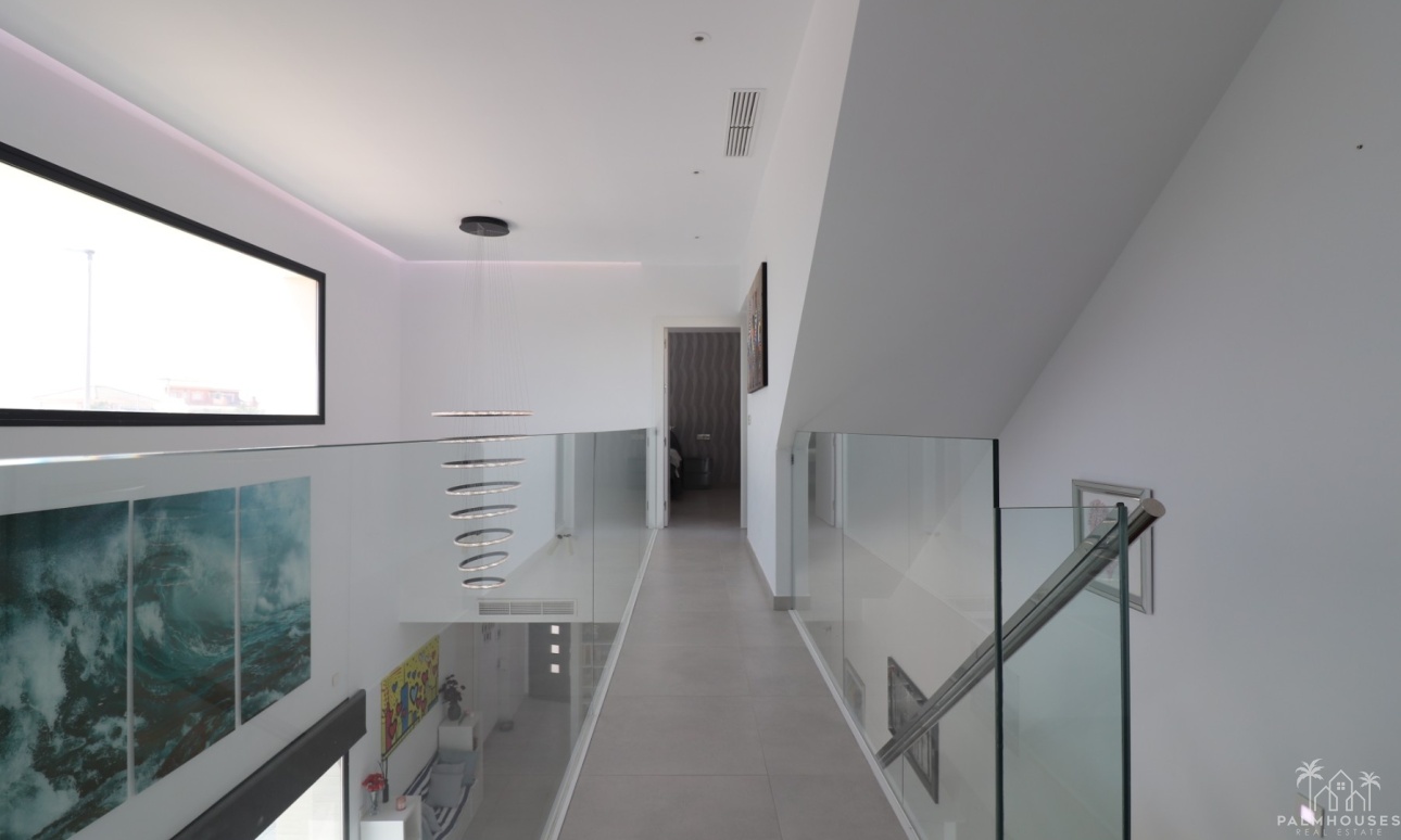 Resale - Villa - Benijofar