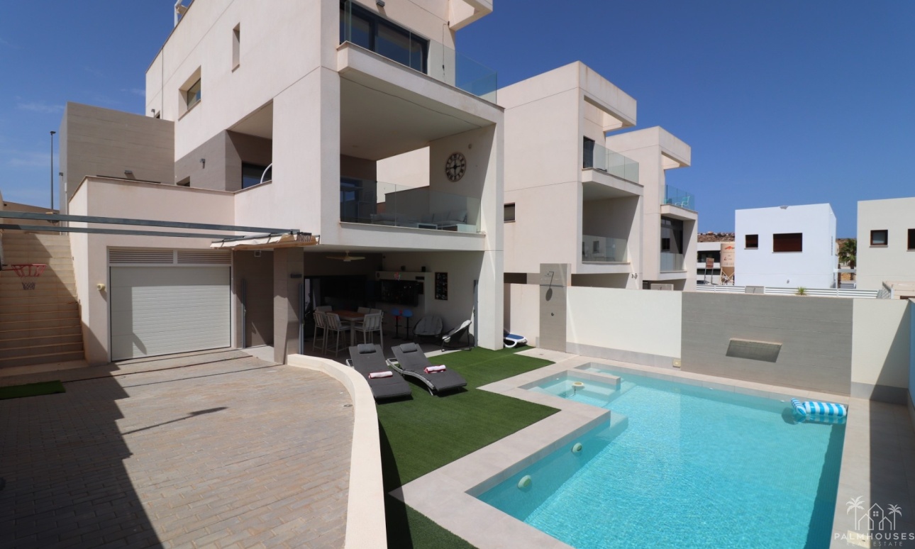 Resale - Villa - Benijofar