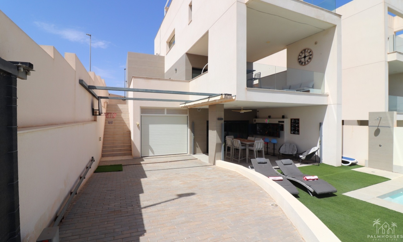 Resale - Villa - Benijofar