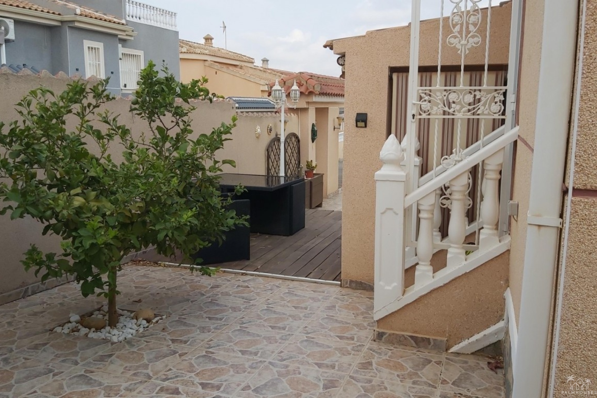 Resale - Villa - Benimar - Costa Blanca