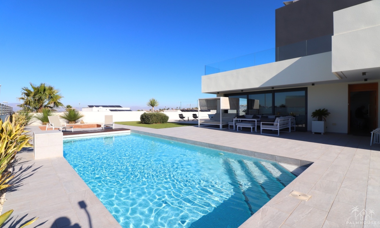 Resale - Villa - Benimar
