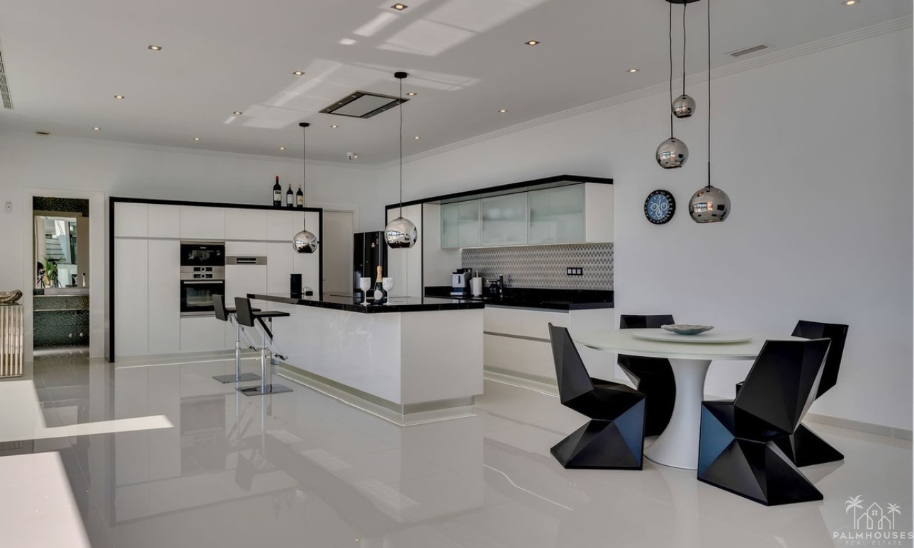 Resale - Villa - Calpe - Calpe Centro