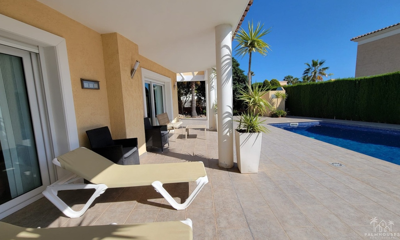 Resale - Villa - Calpe - Calpe Centro