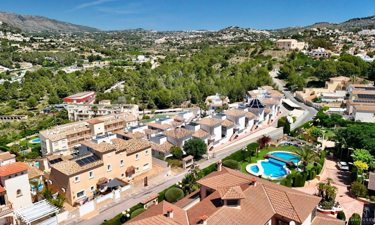 Resale - Villa - Calpe - Calpe Centro