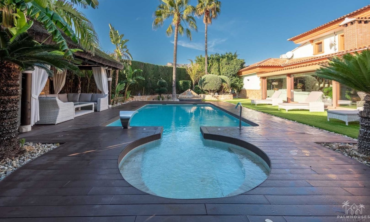 Resale - Villa - Calpe - Calpe Centro