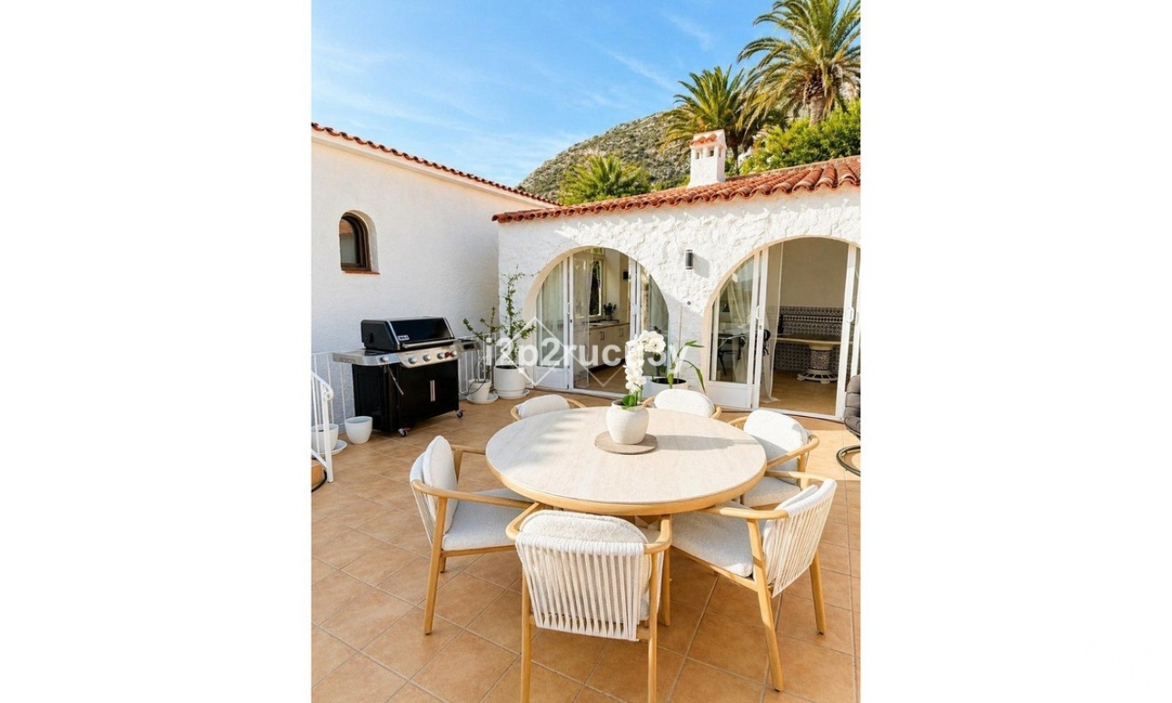 Resale - Villa - Calpe - Calpe Centro