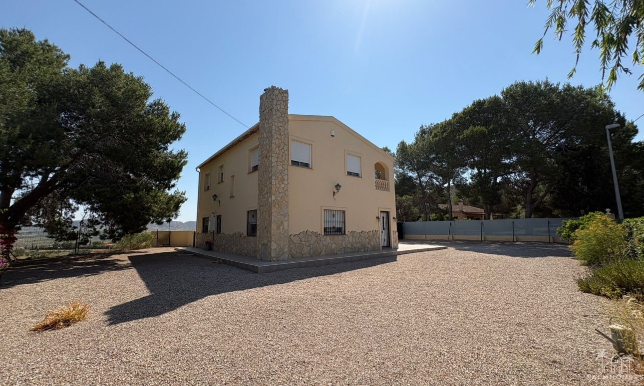Resale - Villa - Canadas De San Pedro - Inland