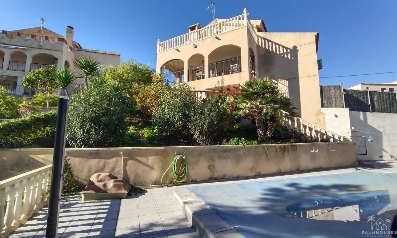 Resale - Villa - Canadas De San Pedro - Inland