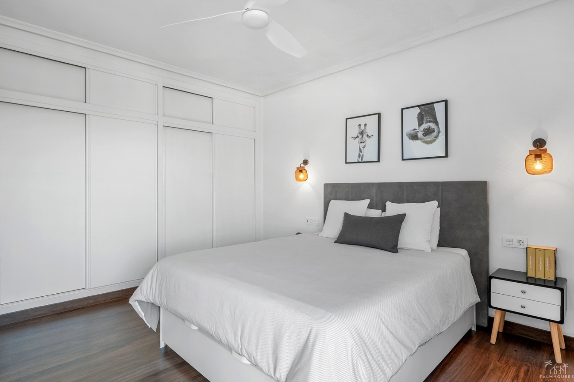 Resale - Villa - Ciudad De Las Comunicaciones - Costa Blanca