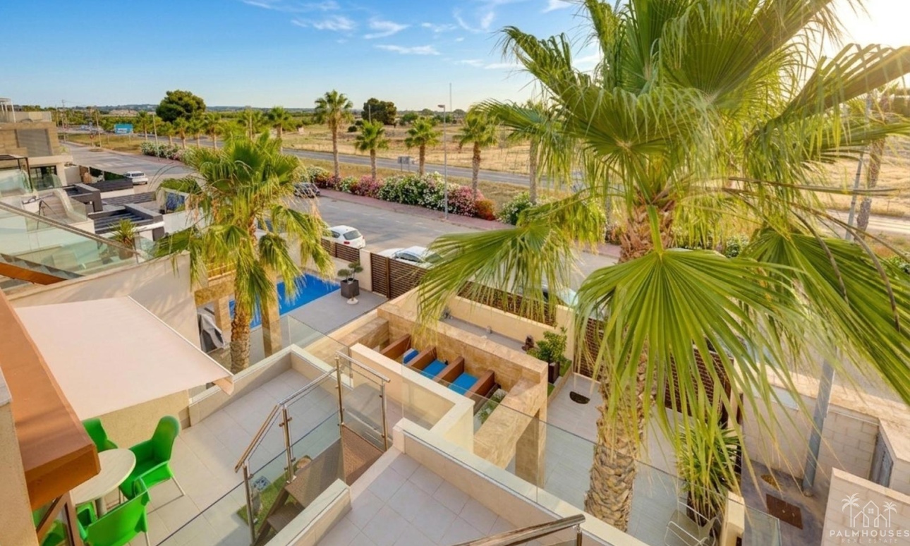 Resale - Villa - Ciudad Quesada - Pueblo Bravo