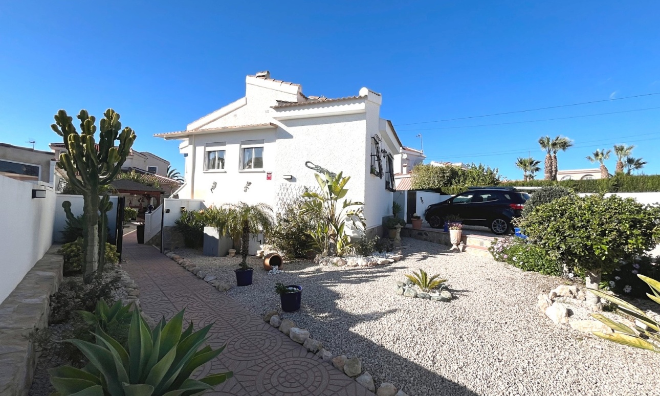 Resale - Villa - Ciudad Quesada