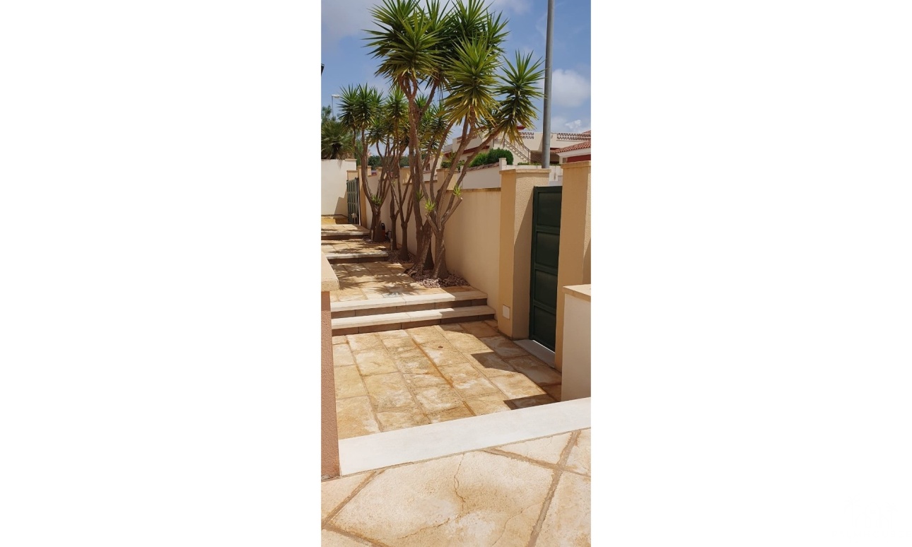 Resale - Villa - Ciudad Quesada