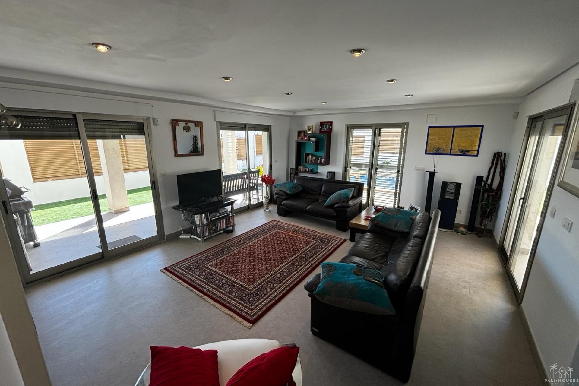 Resale - Villa - Cox