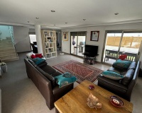 Resale - Villa - Cox
