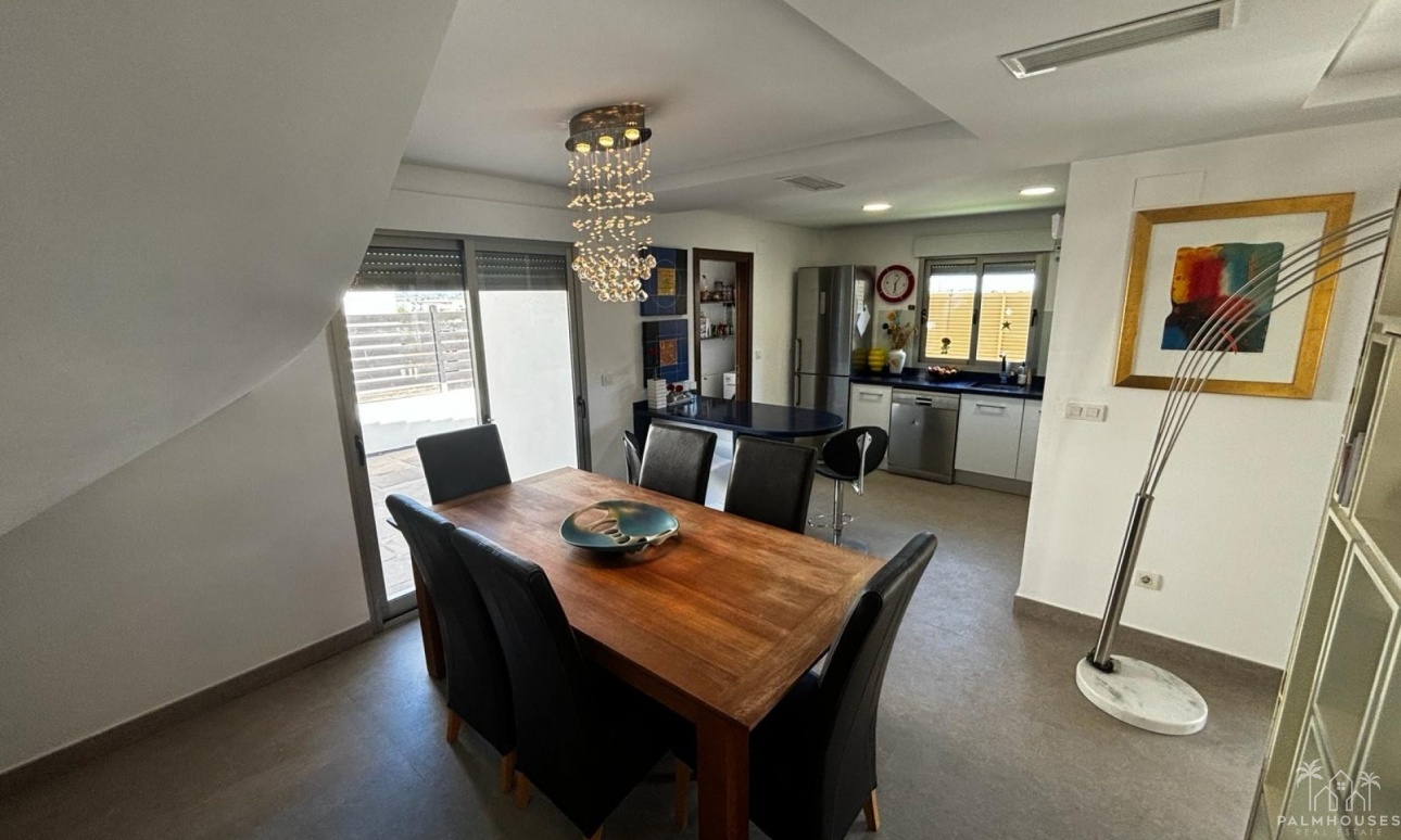 Resale - Villa - Cox
